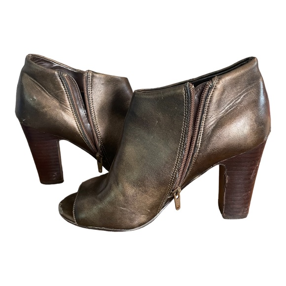 Nine West Boots Womens 7.5 Ankle Booties Heels Side Zipper Gold Leather Peep Toe - Picture 6 of 11